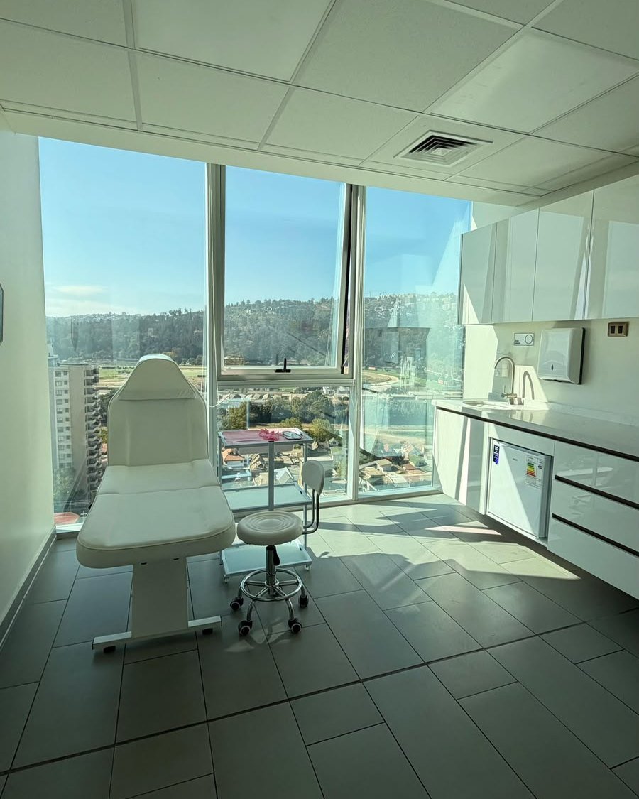 Box de atención de Enfermera a un Paso con vista a Viña del Mar